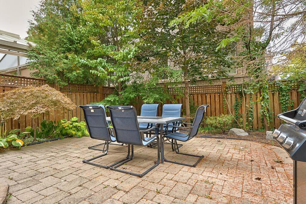 4 Car Parking-King Bed-In Oakville, With Ping Pong-Bbq, Highway Access Exterior photo