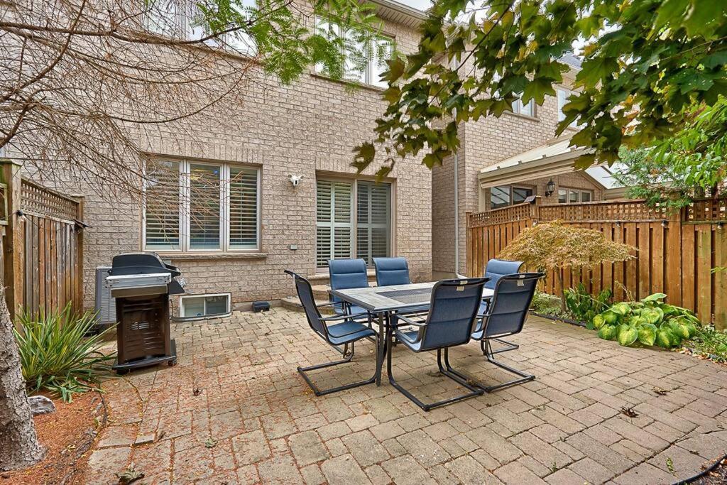 4 Car Parking-King Bed-In Oakville, With Ping Pong-Bbq, Highway Access Exterior photo